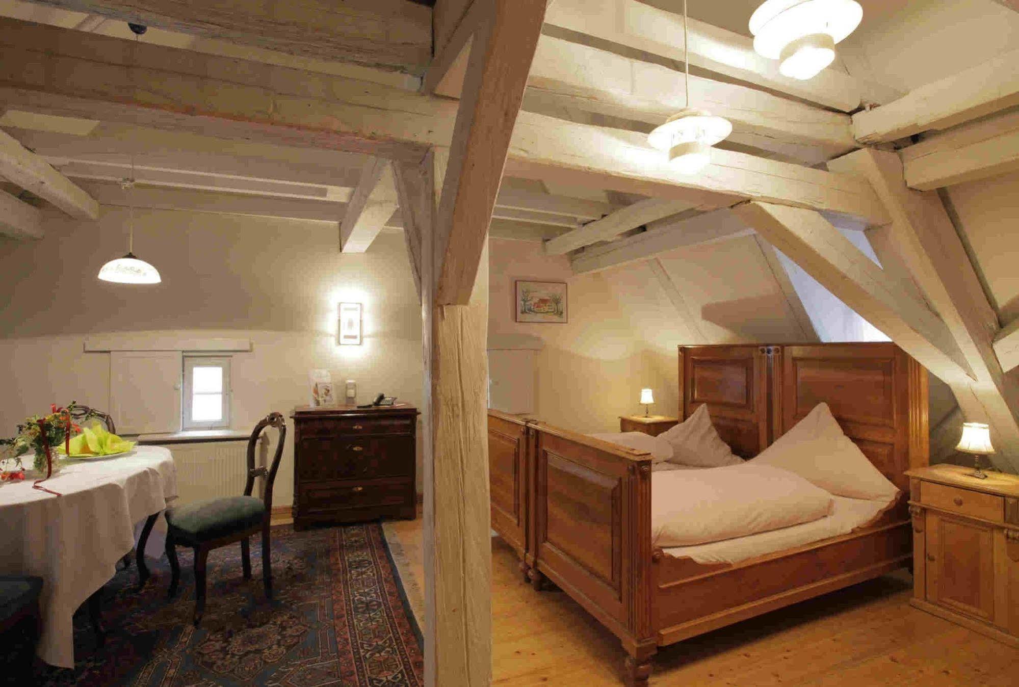 Hotel Weisses Ross Dinkelsbühl Dış mekan fotoğraf